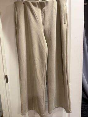 a new day Men's Wide-Leg Chinos in Light Taupe